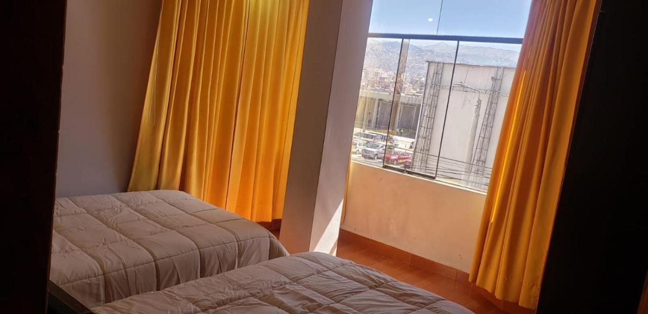 A Un Minuto Del Aeropuerto Sientase Como En Casa Cusco Exterior foto